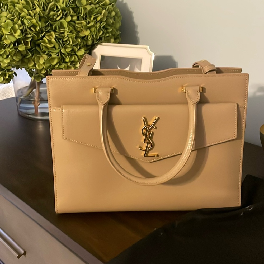 Saint Laurent Beige Leather Satchel - Picture 2 of 4